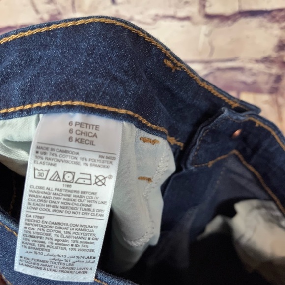 Old Navy Dark Wash Super Skinny Mid Rise Denim Jeans - Picture 6 of 7